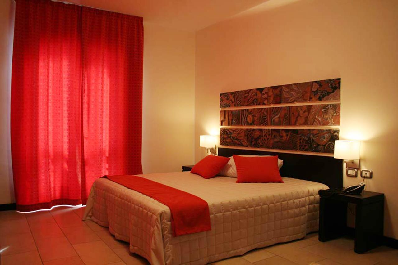 Hotel Al Ritrovo Castelluzzo Ngoại thất bức ảnh
