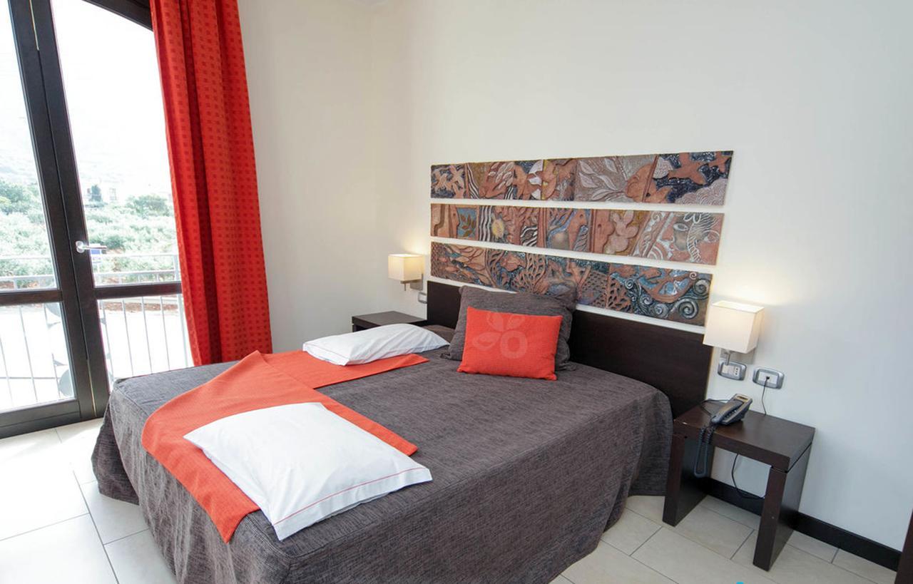 Hotel Al Ritrovo Castelluzzo Ngoại thất bức ảnh