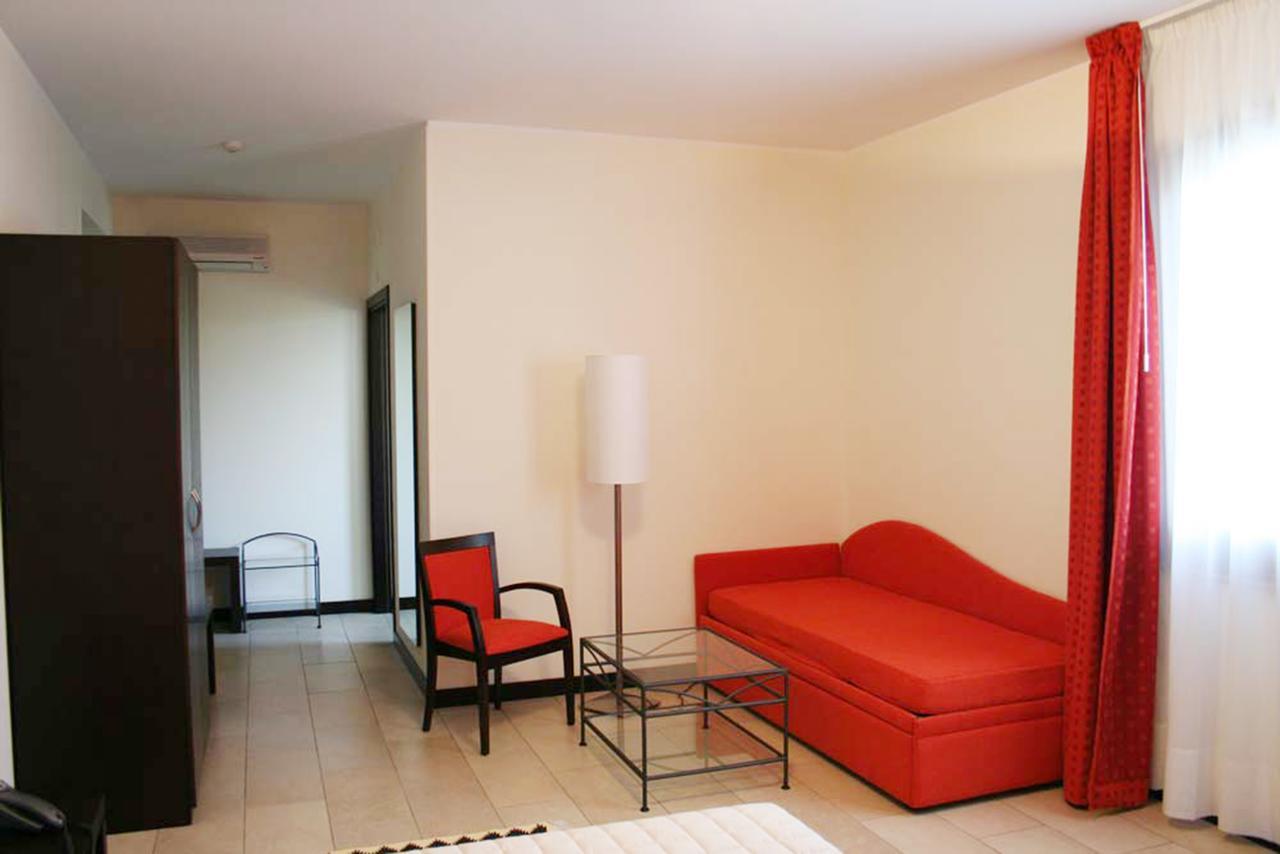 Hotel Al Ritrovo Castelluzzo Ngoại thất bức ảnh