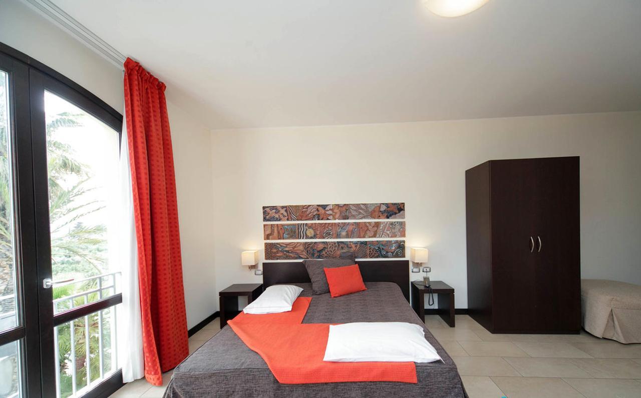 Hotel Al Ritrovo Castelluzzo Ngoại thất bức ảnh