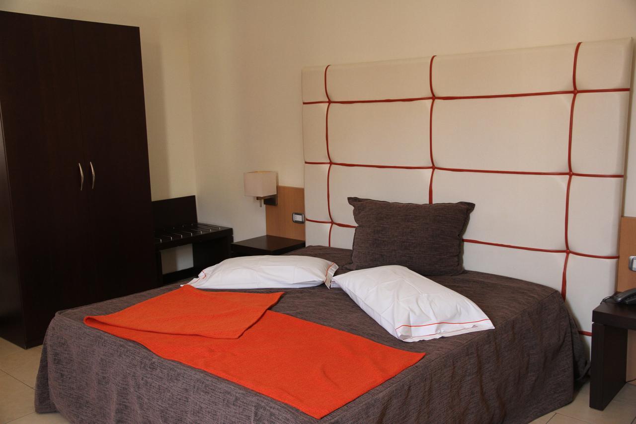 Hotel Al Ritrovo Castelluzzo Ngoại thất bức ảnh